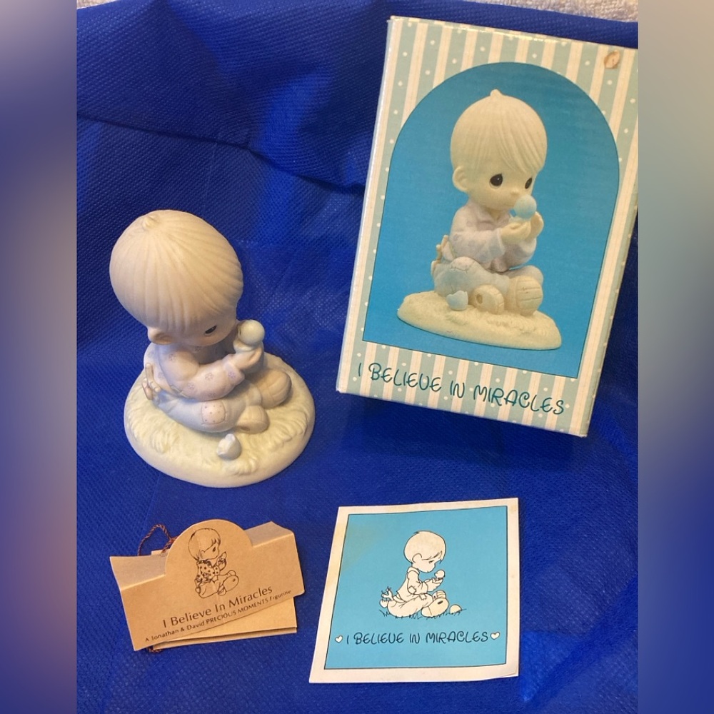 Precious Moments “I Believe in Miracles”